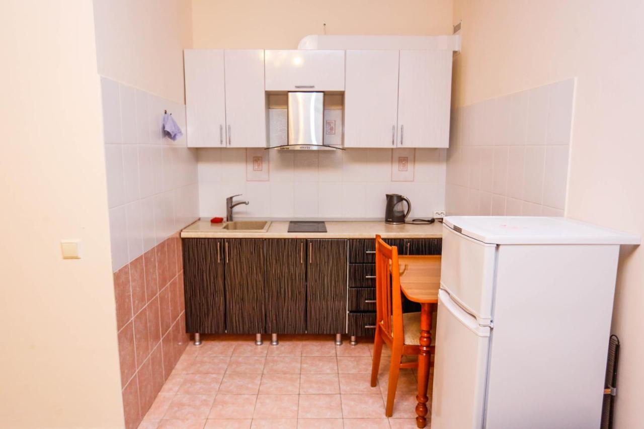 Hotel Sabina Гагра Екстериор снимка