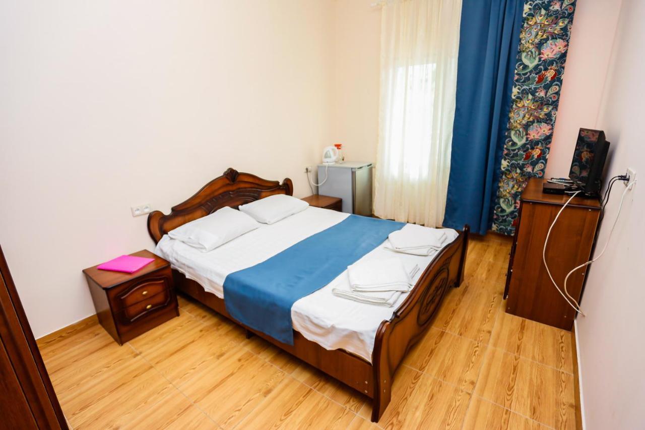 Hotel Sabina Гагра Екстериор снимка