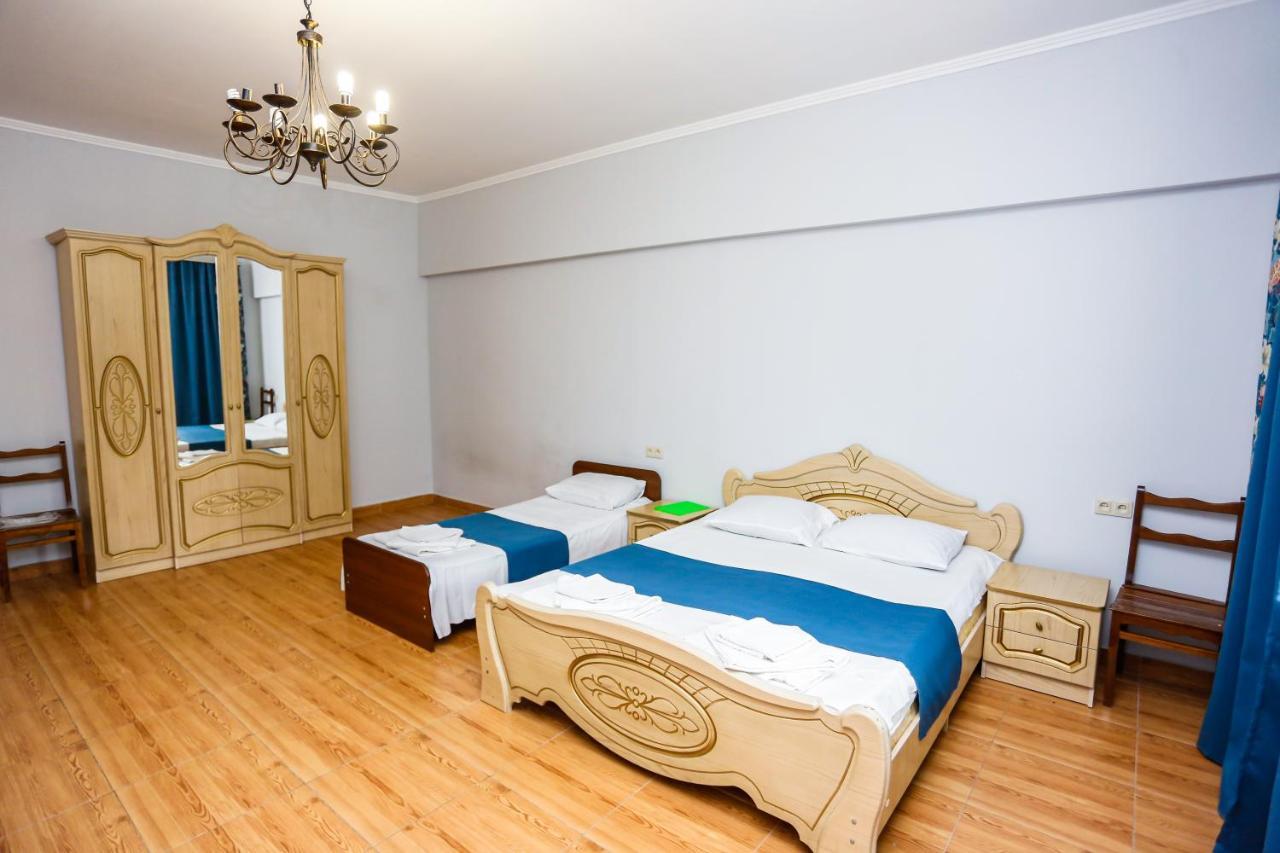 Hotel Sabina Гагра Екстериор снимка