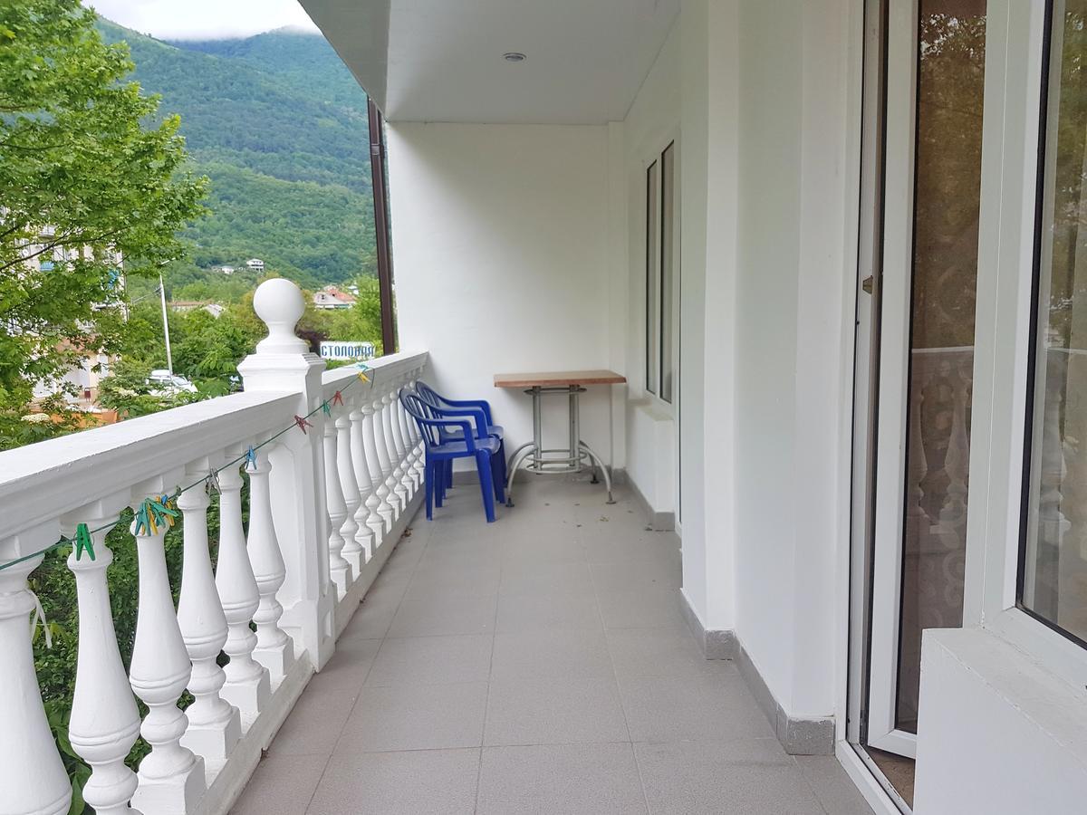 Hotel Sabina Гагра Екстериор снимка